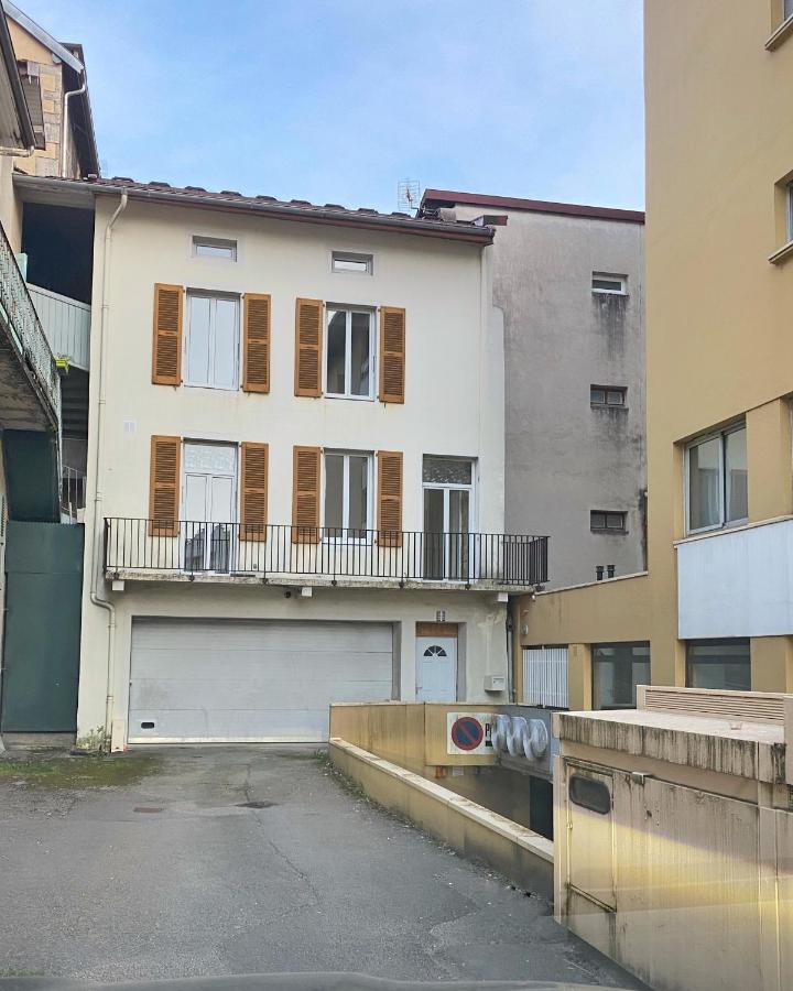Maison Lamartine - Plein Centre-Ville Avec Garage & Jeux サン・クロード エクステリア 写真
